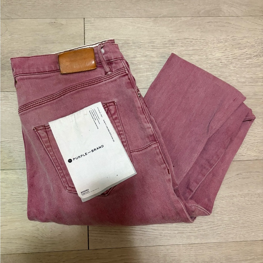Slim Pink Jeans with Modern Appeal